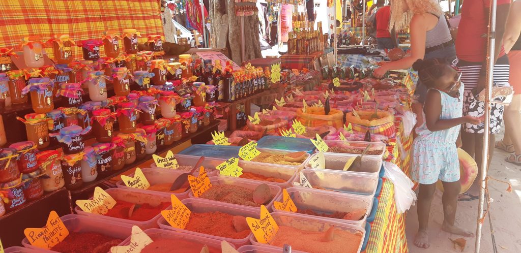 les épices du marché de Gosier en Guadeloupe