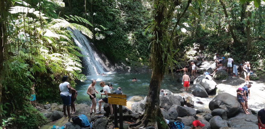 Cascade aux écrevisses en Guadeloupe