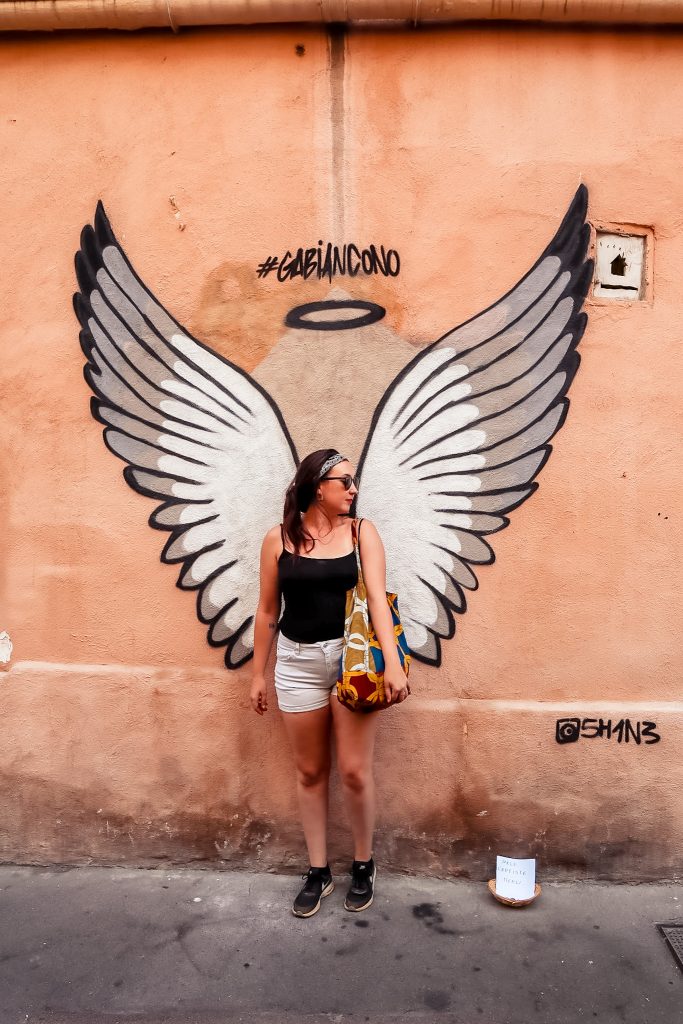 Moi devant du street-art à Marseille