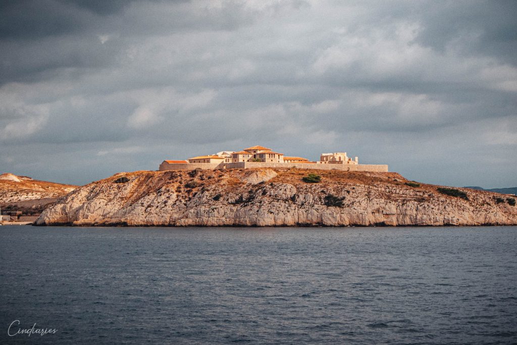 Vue sur l'hôpital Caroline, îles du Frioul