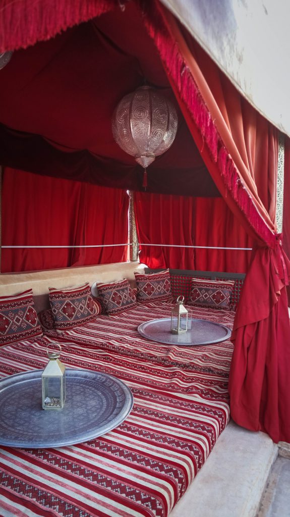 Tapis volant sur le rooftop du Riad AnaYela