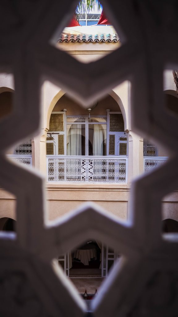 motif étoile de la barrière du Riad AnaYela