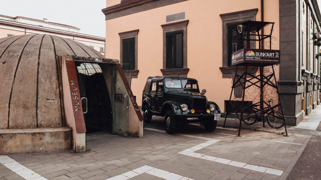 Albanie Tirana Bunkart 2