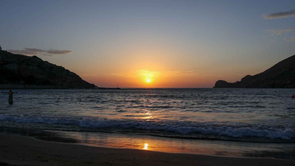 plage de Galissas au coucher du soleil