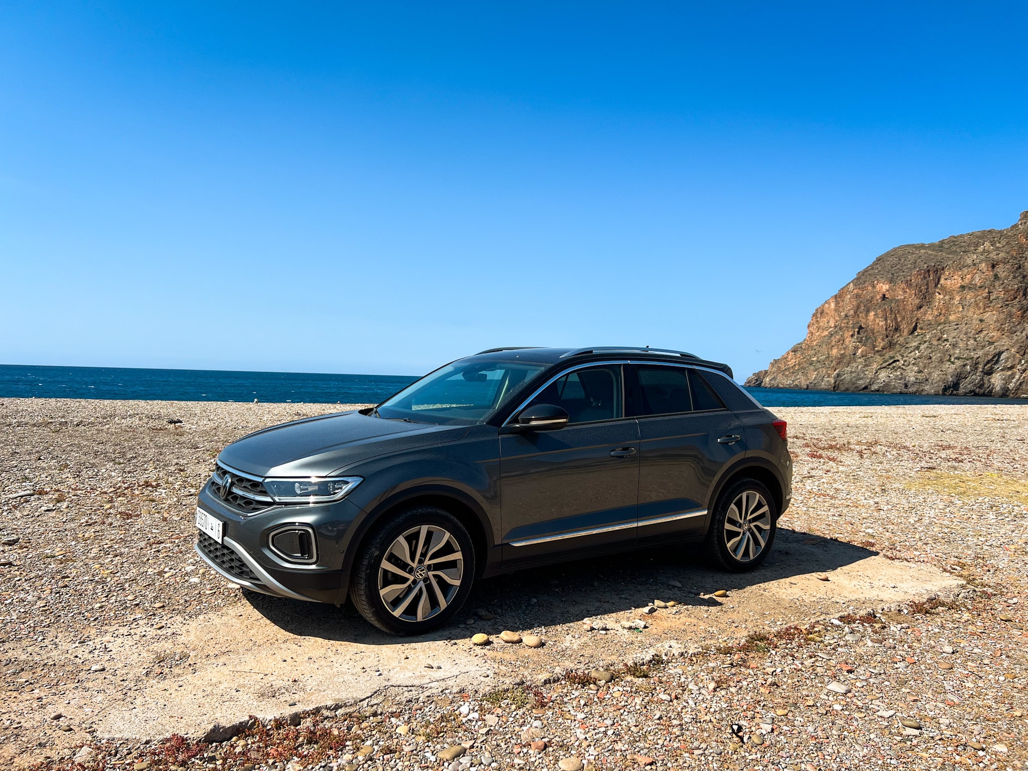 voiture sur la plage au Maroc - location BSP Auto