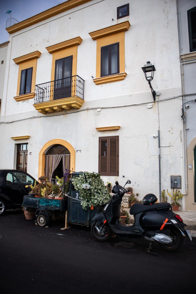 rue du Centro Storico di Gallipoli, dans le sud des Pouilles.